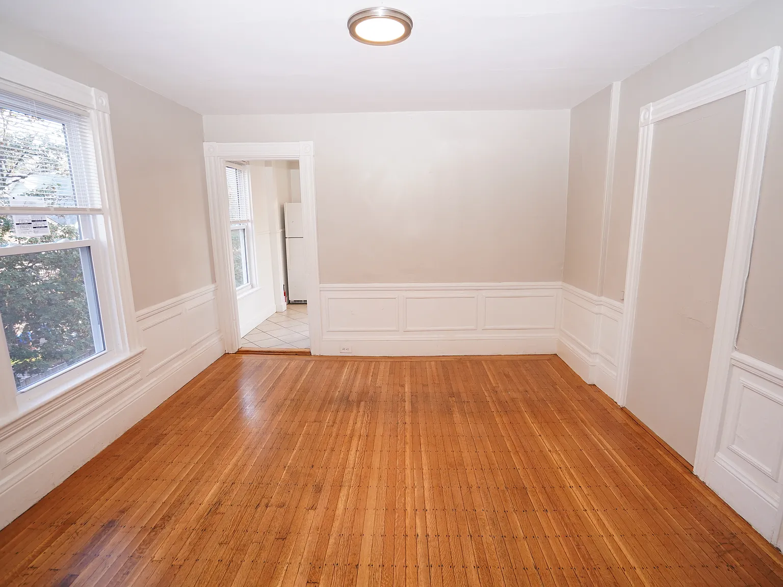 4 bed, 1.5 bath, 1600 sqft, $4,000 — Photo 3