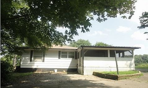 2nd image of 89 Brock Dr