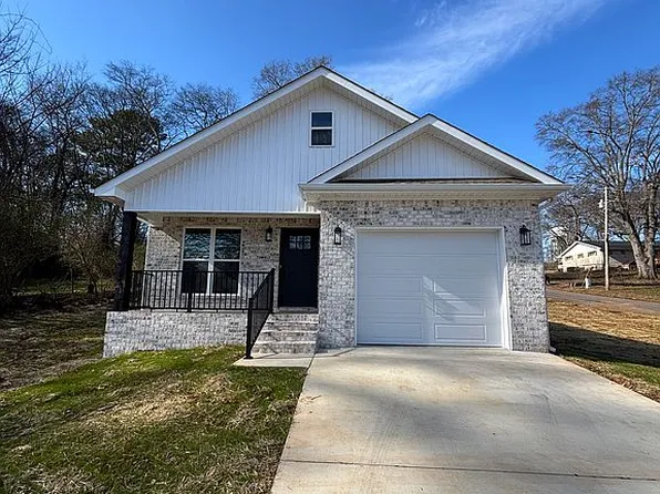1100 Madison St, Tuscumbia, AL 35674