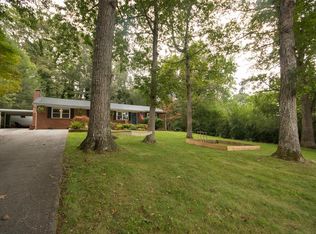 390 Hurst Cir, Franklin, NC 28734