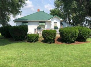 1349 NE 425th Ave, Roodhouse, IL 62082