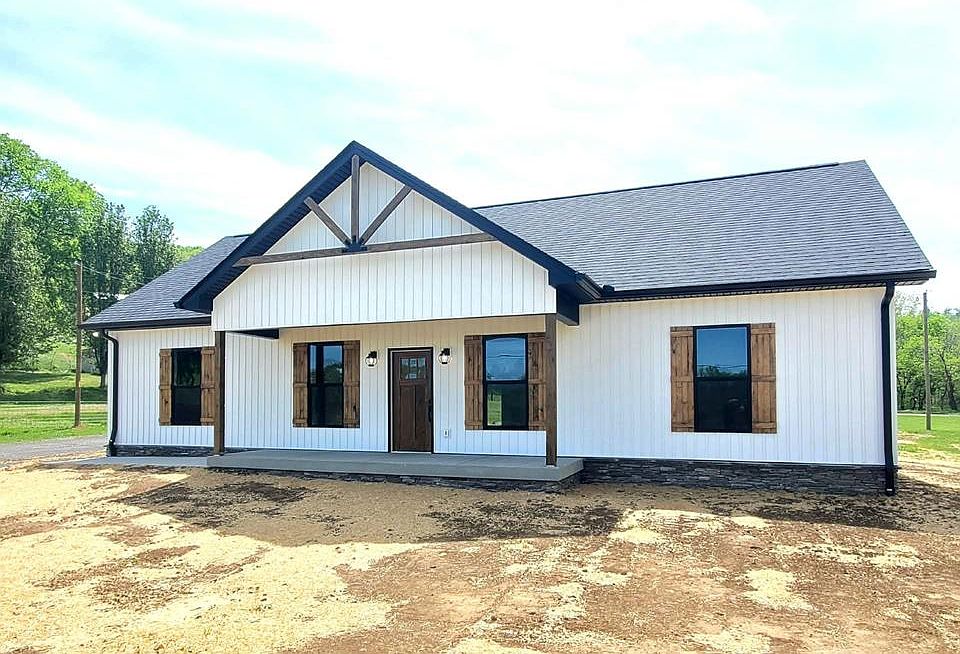1st image of 22 Ballenger Rd
