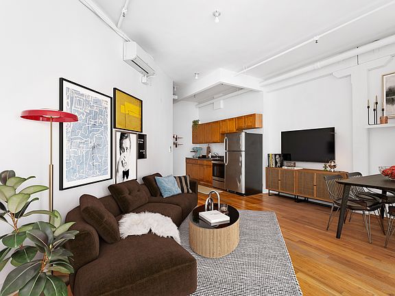 3rd image of 239 Banker St APT 3J