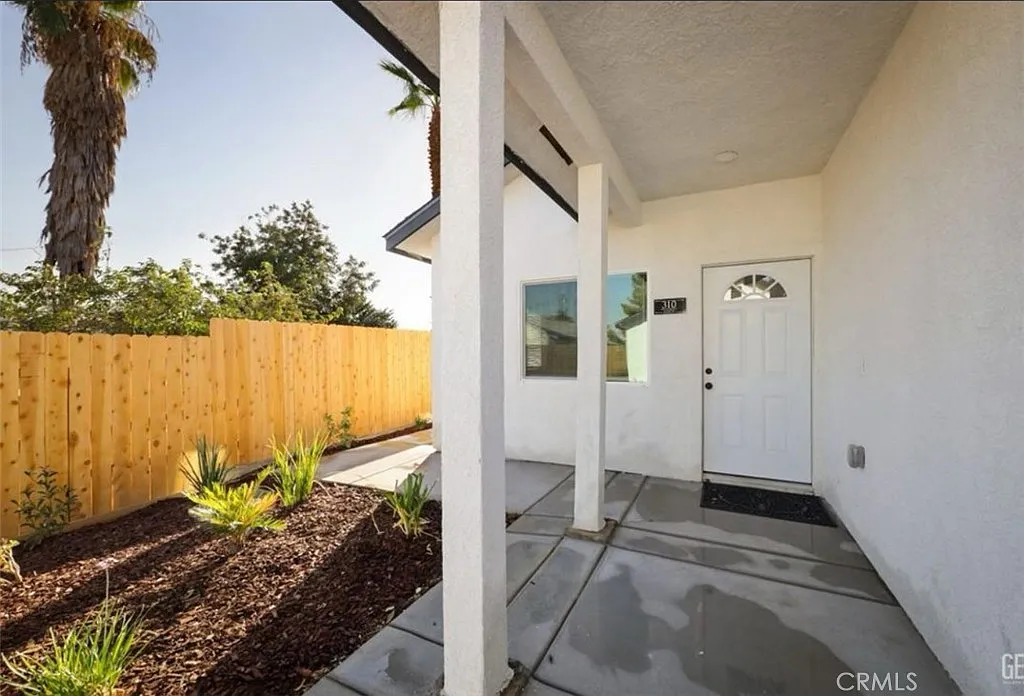 Building Photo - 310 Ohio Dr #B
