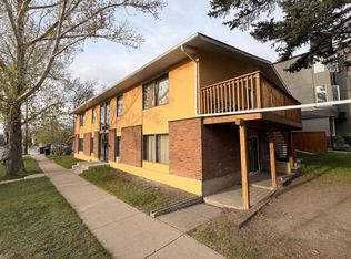 1202 2nd St NE #1, Calgary, AB T2E8A6