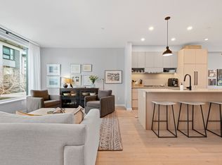 528 E 2nd St #31, North Vancouver, BC V7L 0G8