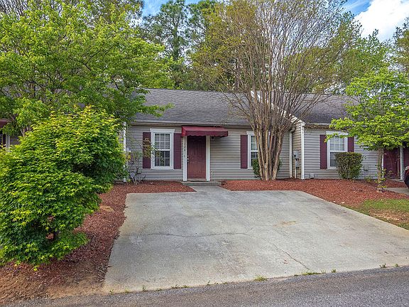 3rd image of 128 Shelby Dr