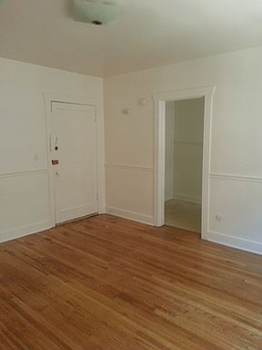 4th image of 425 E 200 S APT 19