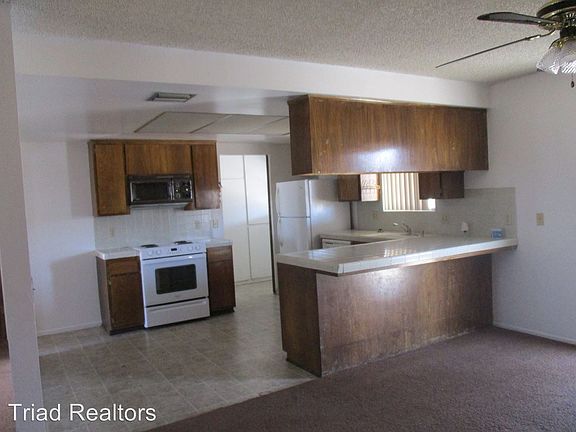 2nd image of 72367 El Paseo Dr