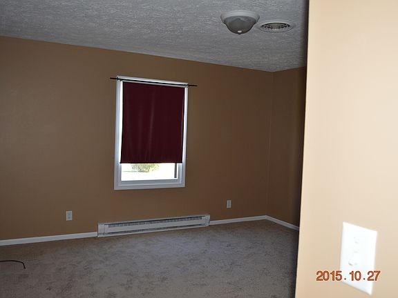 13x13 Main Bedroom,Bath area