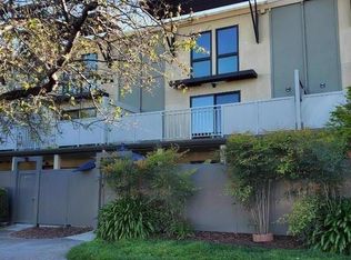 8207 Admiralty Ln, Foster City, CA 94404