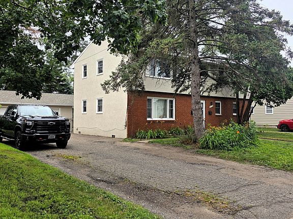 2nd image of 421 74th St W