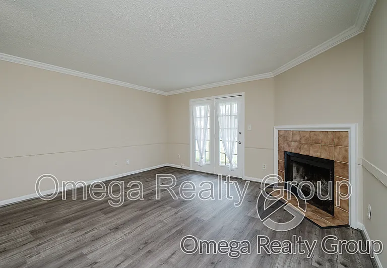3638 Castle Ridge Rd — Photo 7