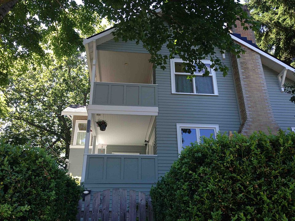 2nd image of 5509 36th Ave NE