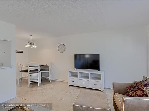4th image of 222 Northampton St #L