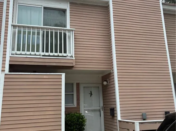 1310 Linkhorn Cir, Virginia Beach, VA 23451