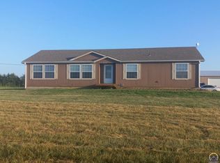 2139 SE 102nd St, Berryton, KS 66409