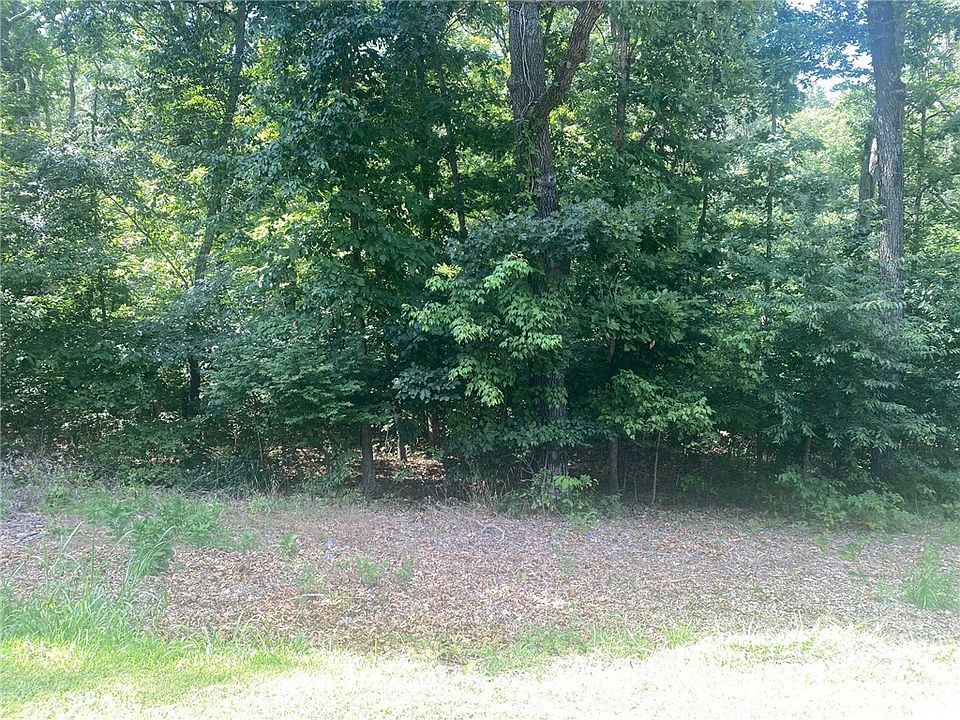 1st image of Everleigh Dr #13