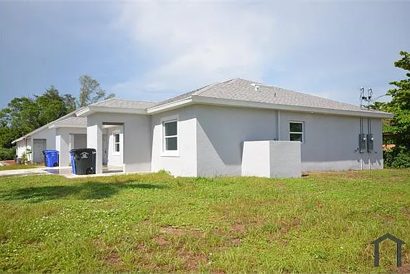 2955 Dunbar Ave — Photo 3