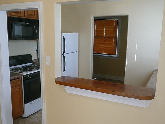 5th image of 3104 Arlington Pl