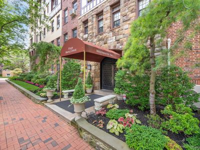 4 Maple Dr #1J, Great Neck, NY, 11021