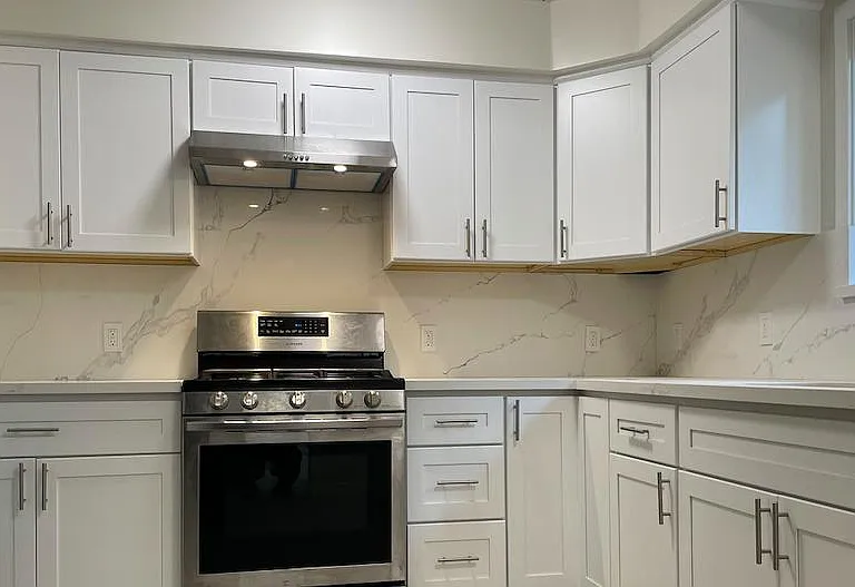 802 Lori Ave — Photo 3
