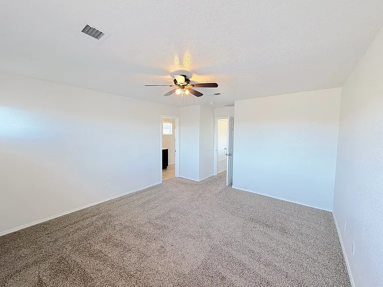 8323 Groundsel Rd NW — Photo 21