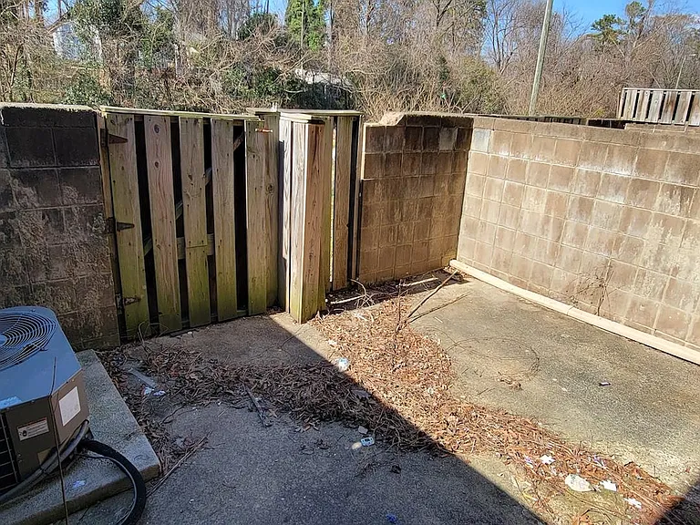 3923 Overland Hts #B — Photo 9