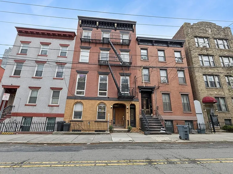 243 Montgomery St #2 — Photo 12