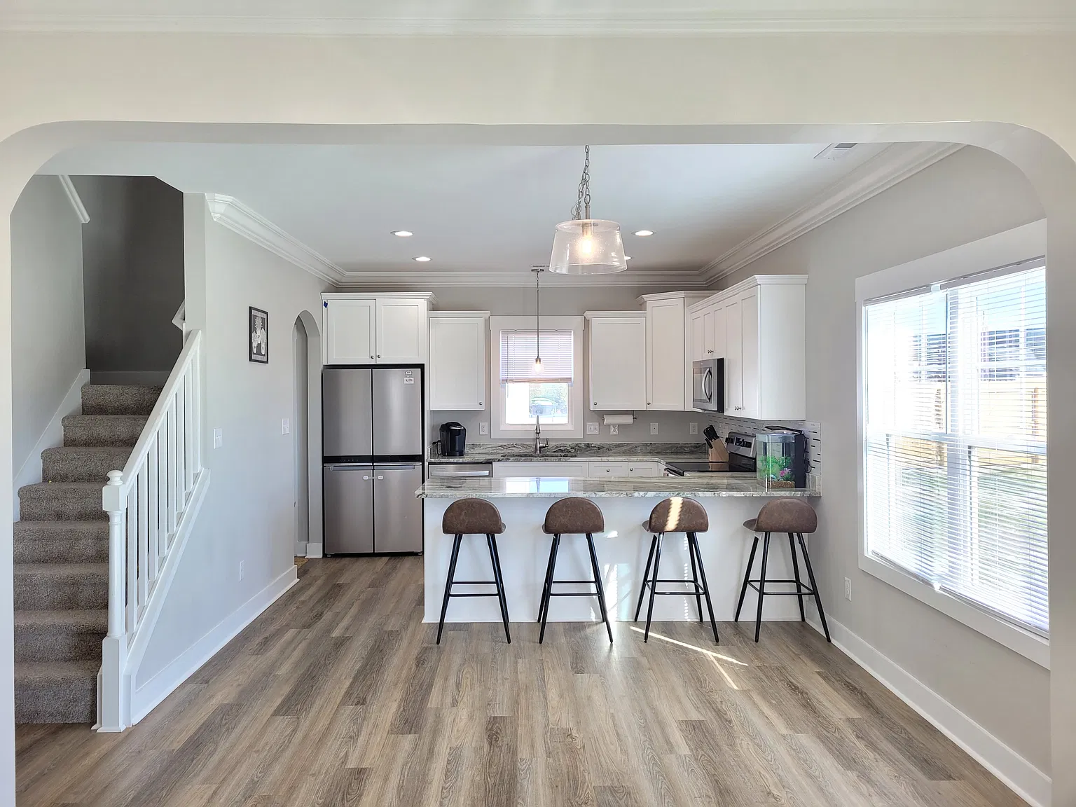 4 bed, 2455 sqft, $2,500 — Photo 4