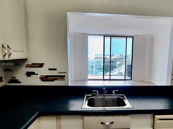 13499 Biscayne Blvd APT 1103, North Miami, FL 33181