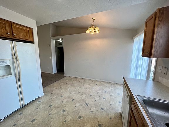 3rd image of 11732 W Trinity Ave