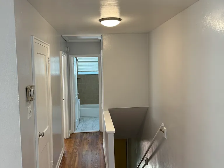206 Webster St NE — Photo 11