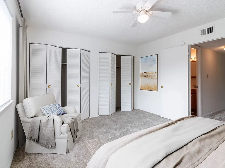 Arbor Crest Apartments — Photo 8