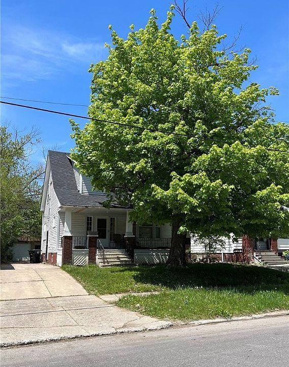 1st image of 3270 E 140th St