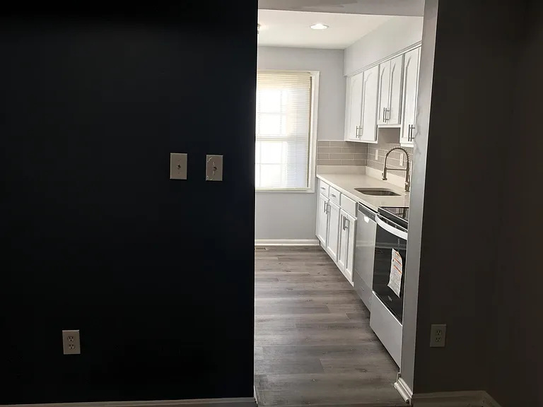 5758 Yellowrose Ct — Photo 30