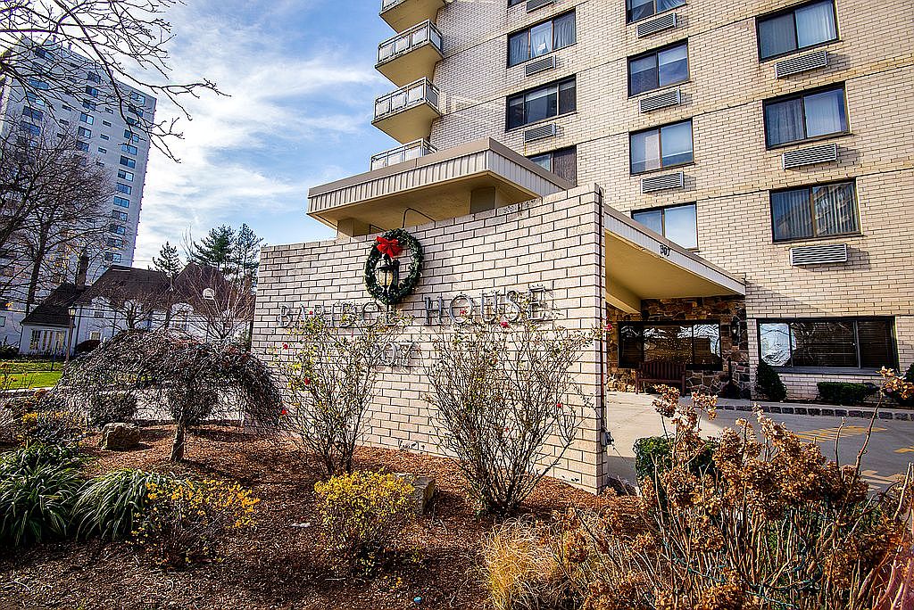 307 Prospect Ave APT 4G, Hackensack, NJ 07601 Zillow