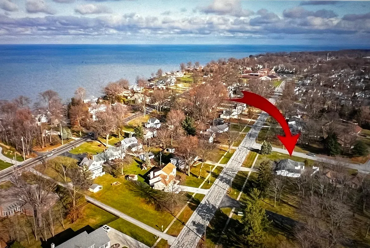 So close to Lake Erie. - 33097 Electric Blvd