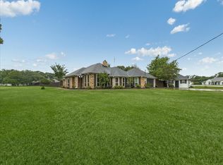 8886 Karen Ln, Terrell, TX 75160