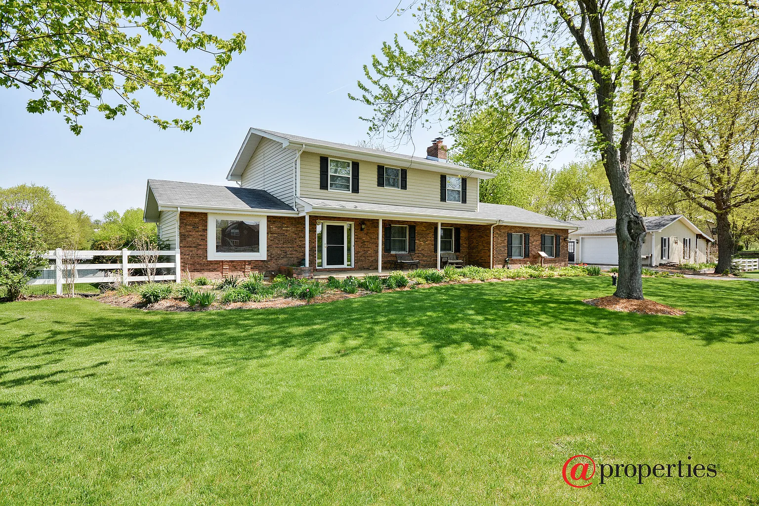 6N655 Palomino Dr photo 1