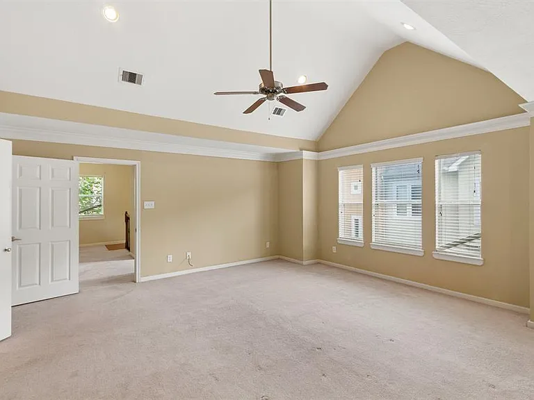 5734A Kansas St — Photo 21