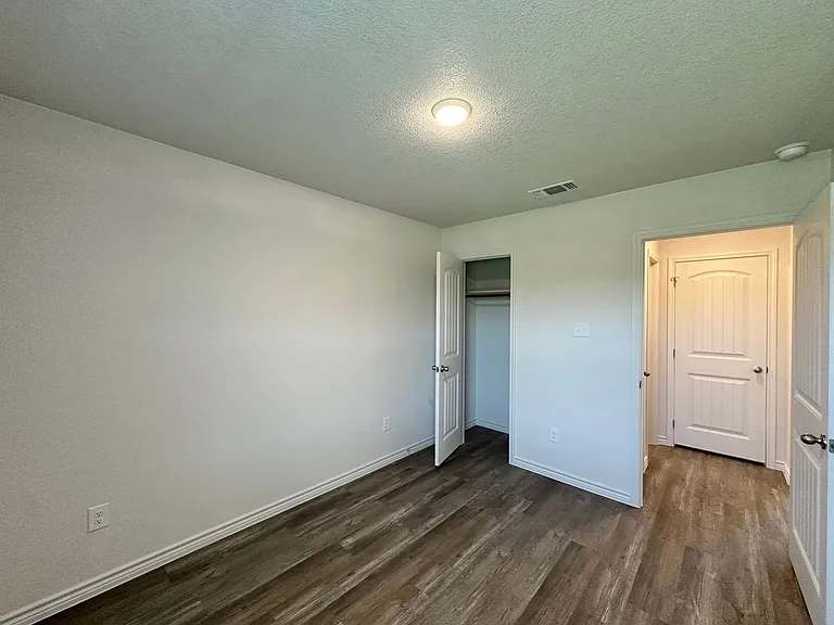 222B Dolphin Dr — Photo 13