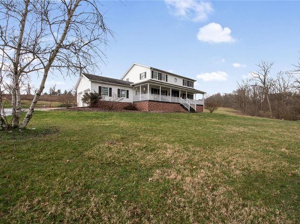 19 Misty Meadows Ln, Uniontown, PA 15401