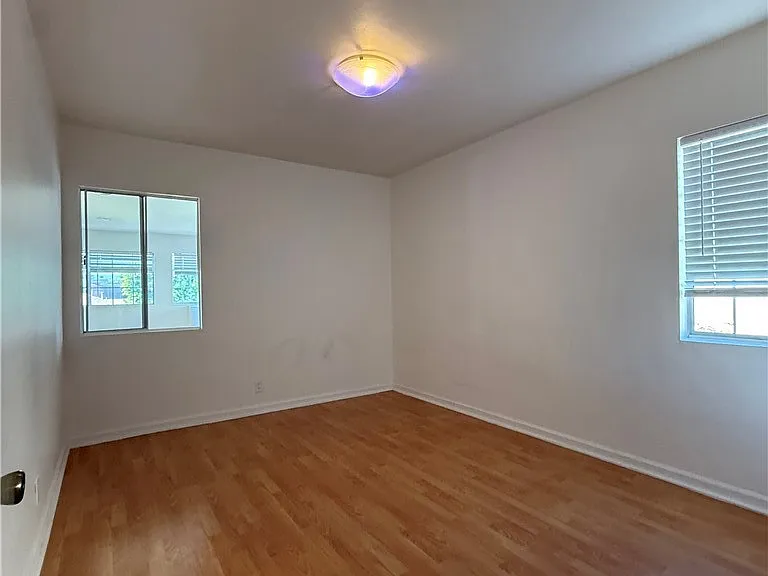 1317 W Alameda Ave #A — Photo 15