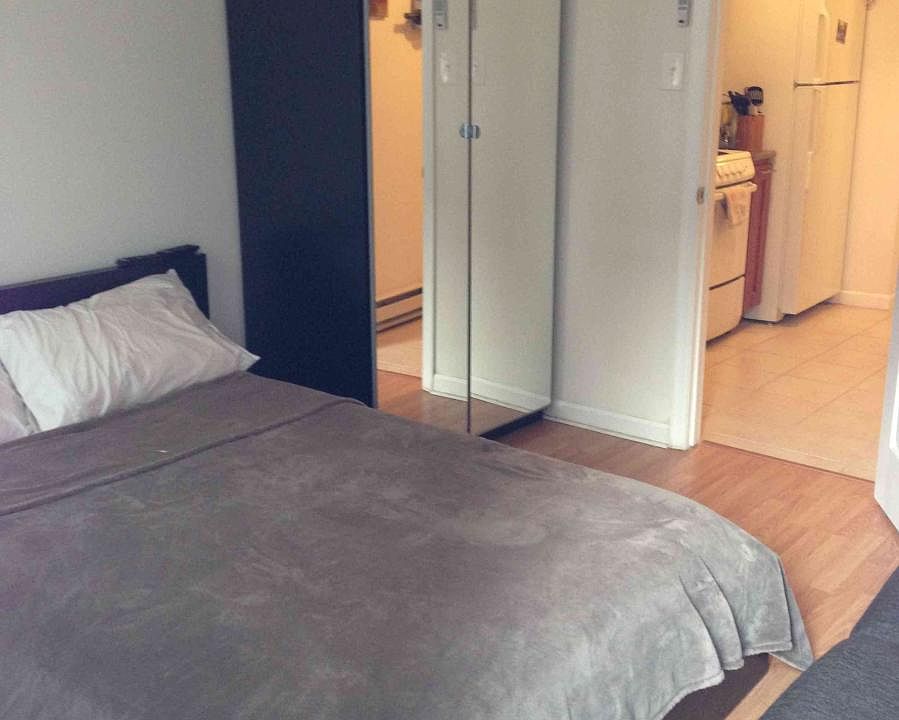 1st image of 1922 N Darien St #1A