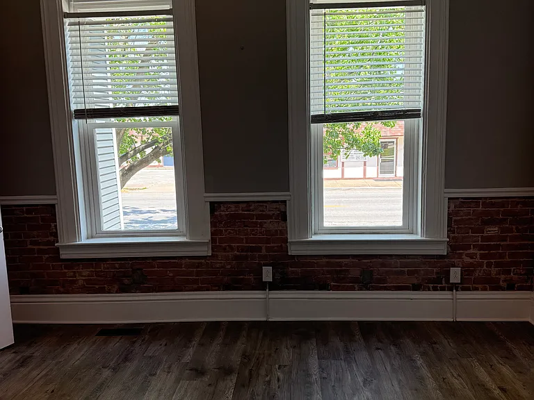 701 N Front St #A — Photo 8