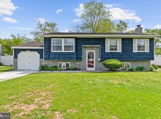 1654 Silver Birch Rd, Williamstown, NJ 08094