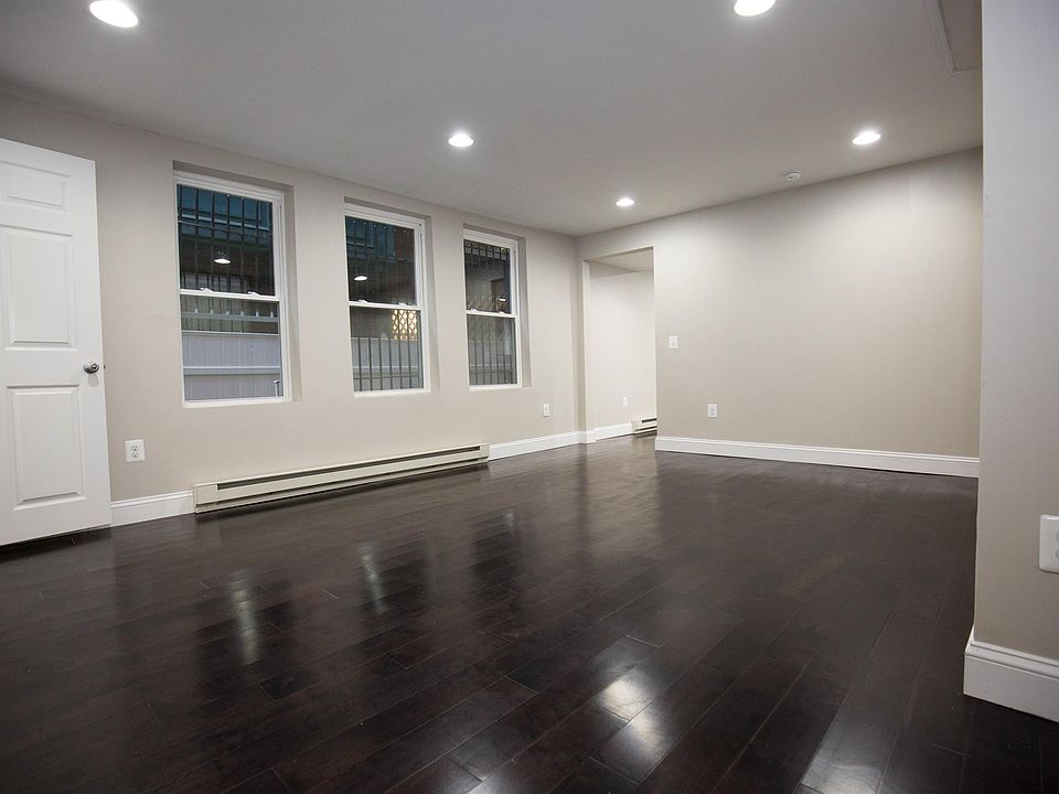 1st image of 1120 Spruce St #15293445