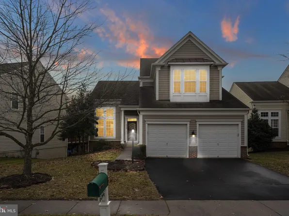 6046 Smooth Stone Pl, Haymarket, VA 20169