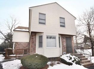 311 Grove St, West Roxbury, MA 02132